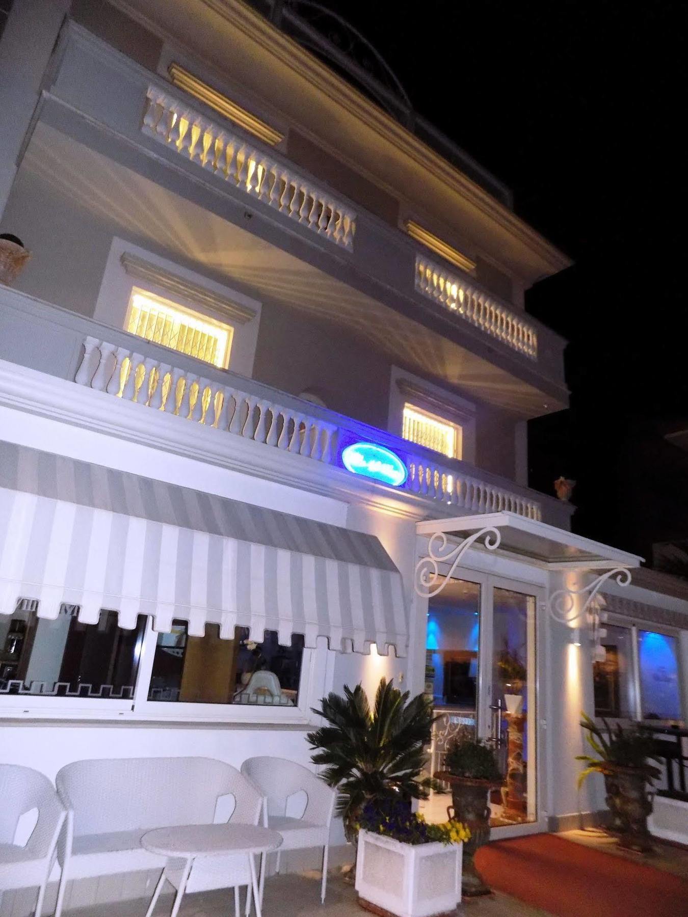 Hotel Residence Villa Del Mare Rimini Eksteriør bilde