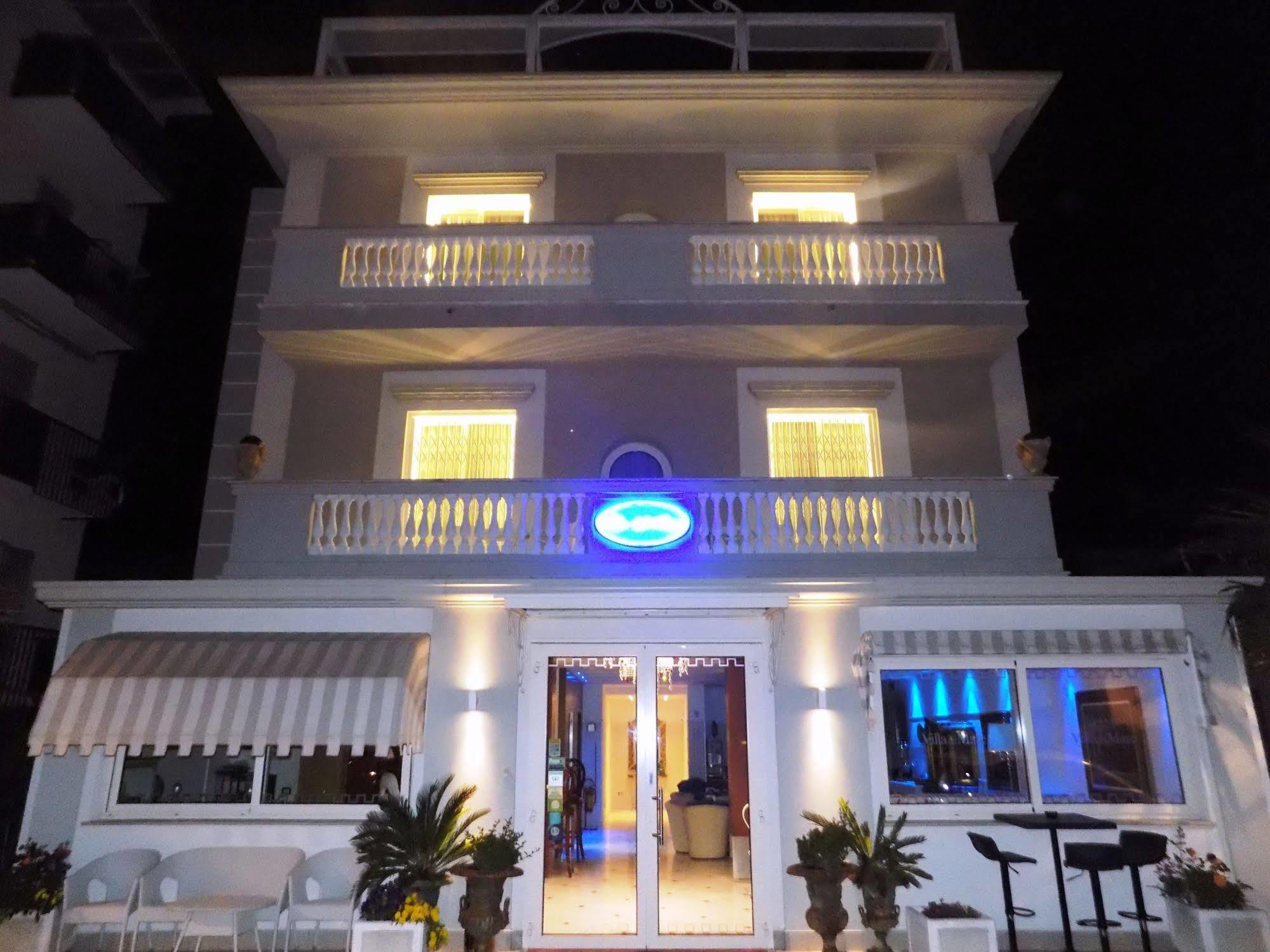Hotel Residence Villa Del Mare Rimini Eksteriør bilde