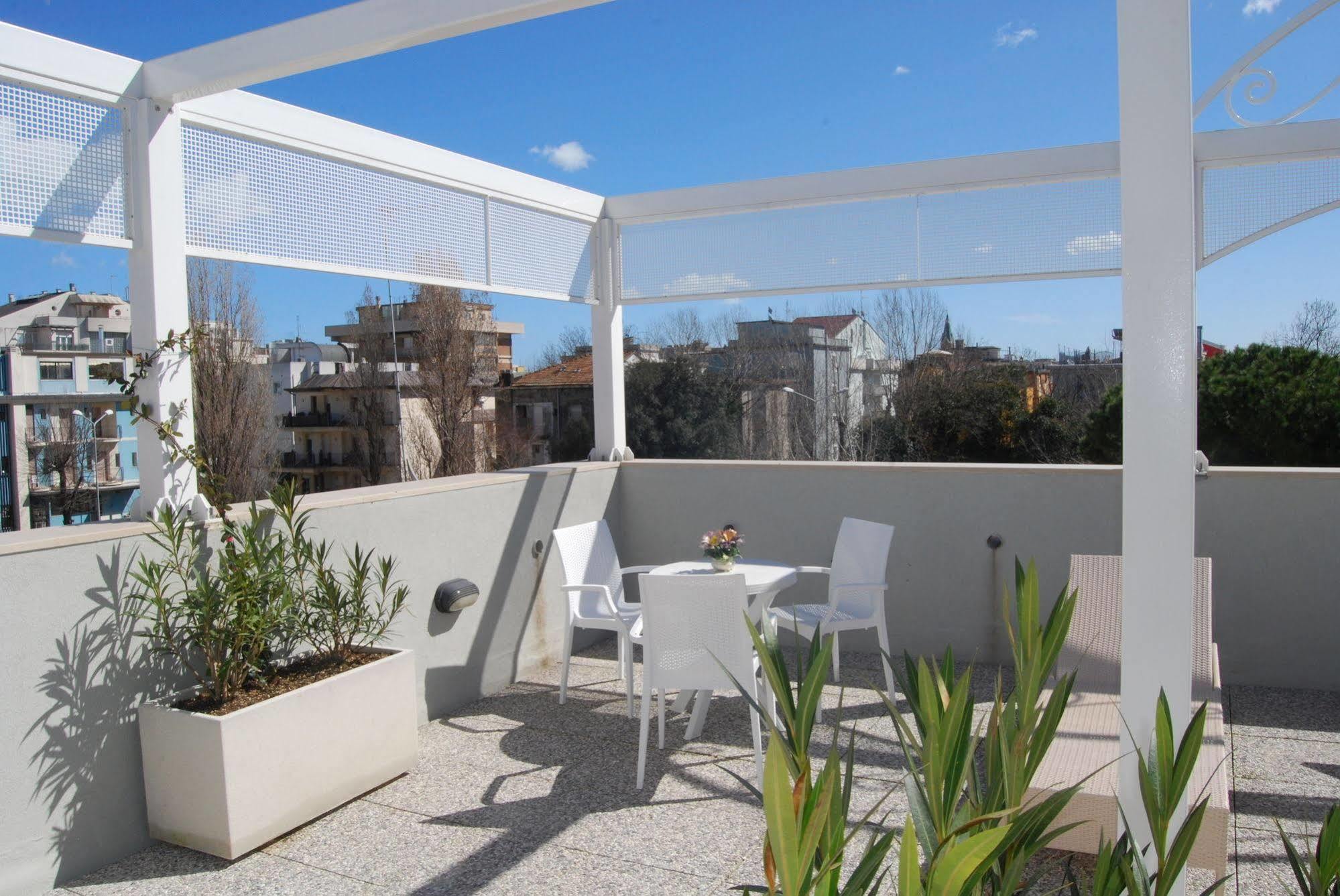 Hotel Residence Villa Del Mare Rimini Eksteriør bilde